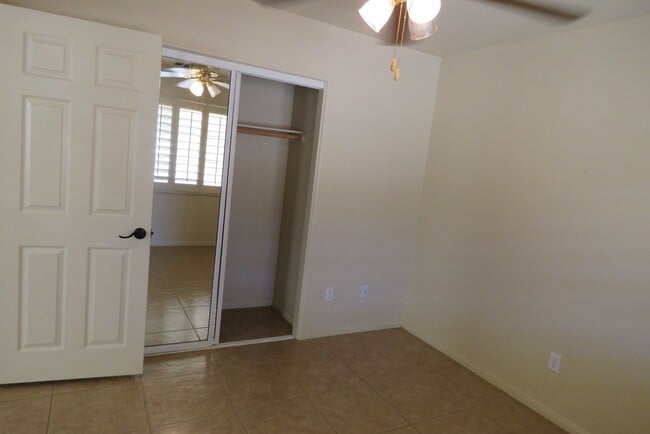 Building Photo - Beautiful 3/2 home in Friendly Hills!