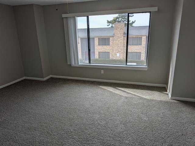 Building Photo - 514 E Belt Line Rd