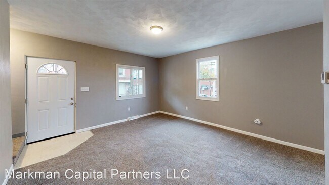 Building Photo - 2 br, 1.5 bath House - 36 Madison Avenue