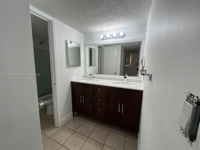 Building Photo - 8000 SW 149th Ave