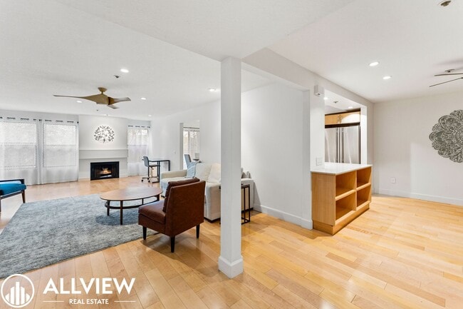 Building Photo - Fully Furnished Condo (2 Bed/2 Bath + Den) Nestled in the Coveted Newport Heights Community!
