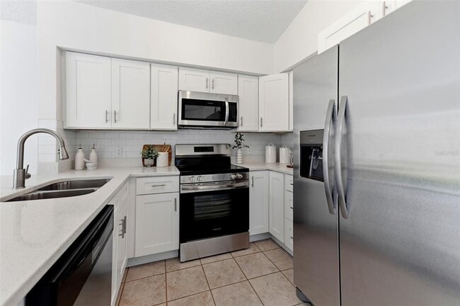 Building Photo - 6048 Sand Key Ln
