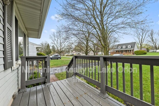 Building Photo - 5394 Drayton Rd