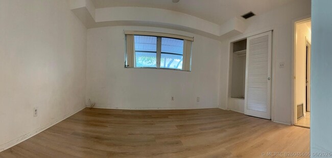 Building Photo - 1650 NW 43rd St