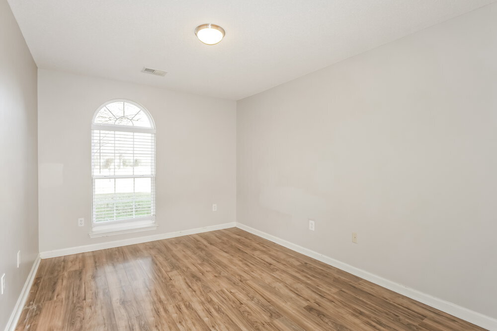 Building Photo - 751 Northwood West Cove