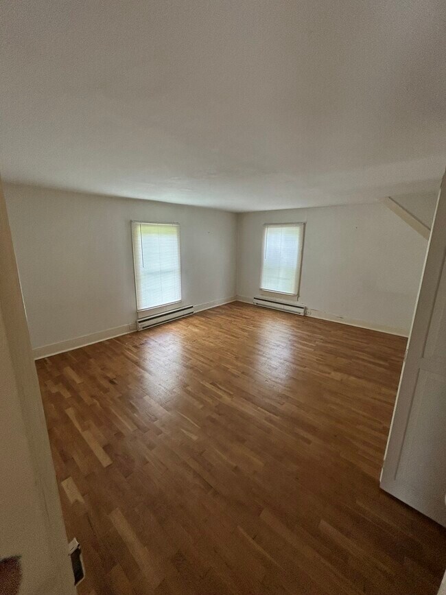 Building Photo - 8839 Langmaid Rd
