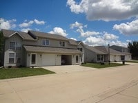 Building Photo - Creekside Apartments