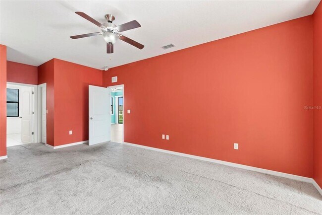 Building Photo - 625 Silverthorn Pl