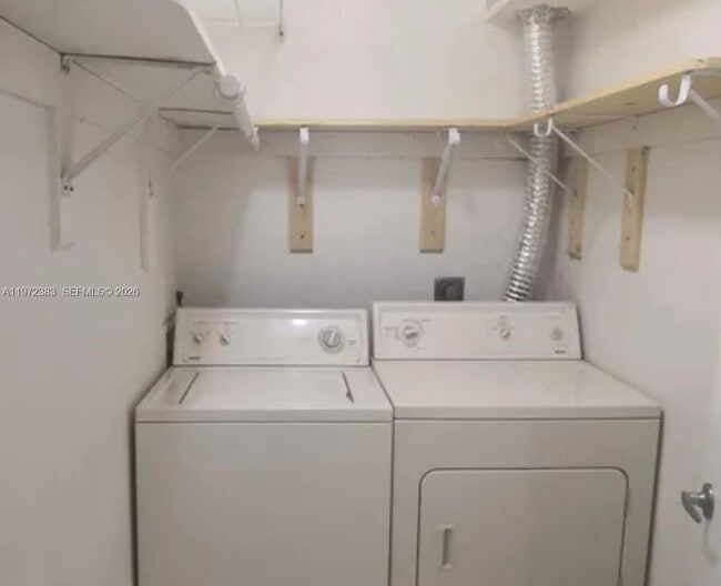 Building Photo - 1300 SW 122nd Ave