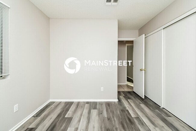 Building Photo - 3 Bedroom Pet-Friendly Home in Tucson, AZ with Main Street Renewal
