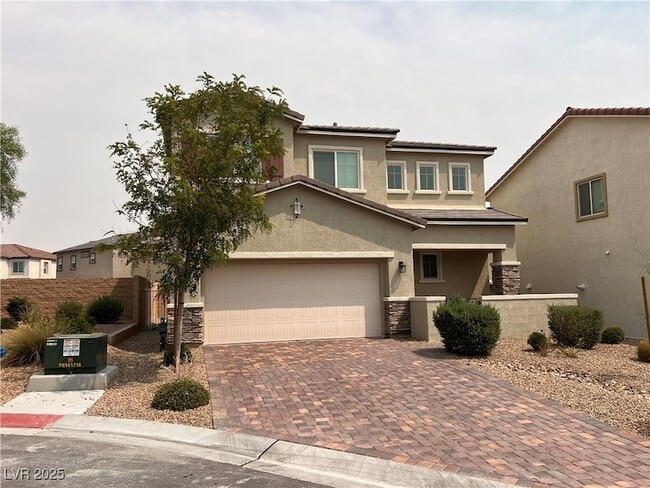 Primary Photo - 10440 Bagg Ave