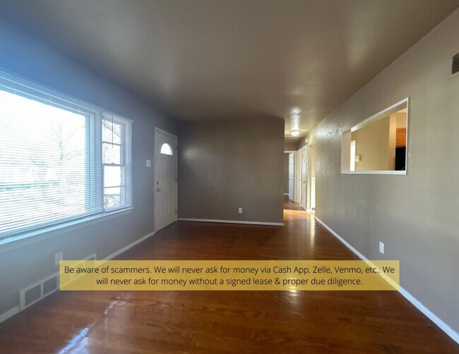 Building Photo - 1412 Broadlawns Ln
