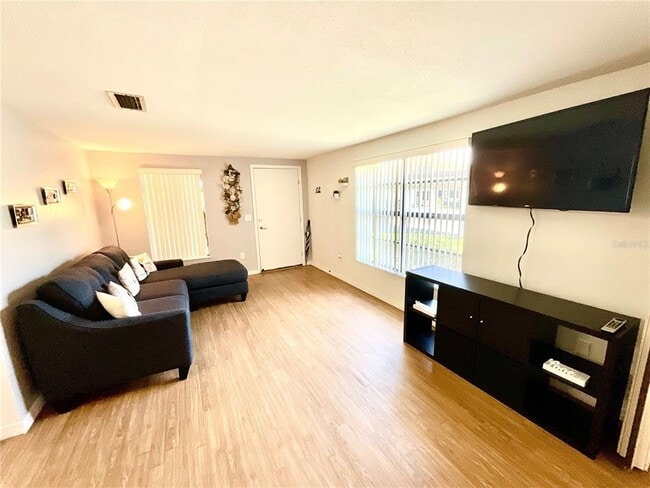 Building Photo - 1980 Tahitian Pl