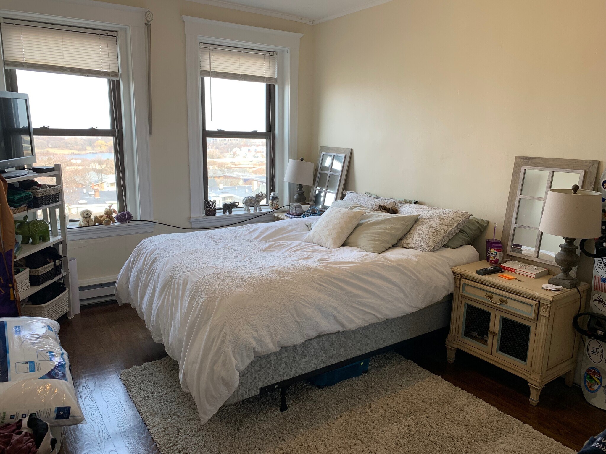 Building Photo - 399 Broadway