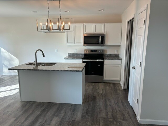 Building Photo - 905 Jefferson St