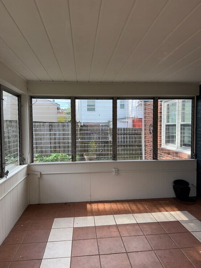 Building Photo - Charming 3-Bedroom Home in Silver Spring