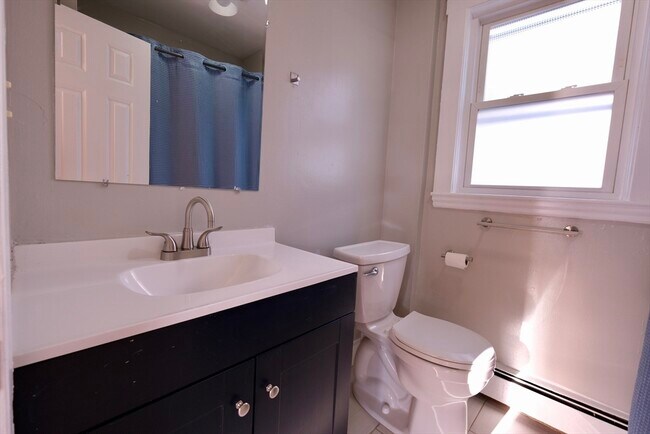 Building Photo - 26 Cleveland St