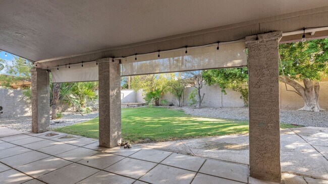 Building Photo - eautifully Upgraded Home on a Prime Corner...