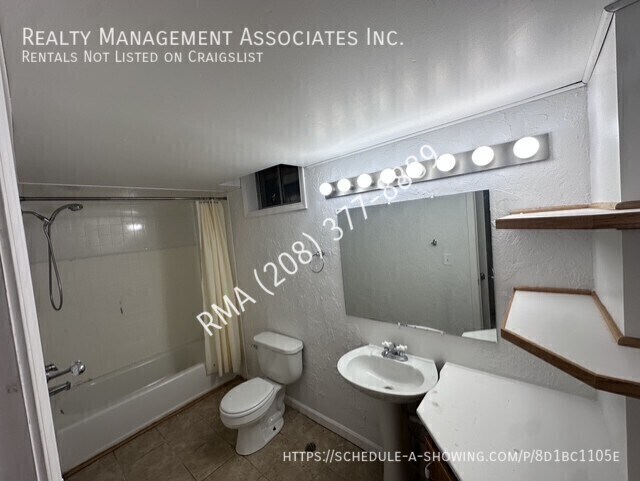 Building Photo - 2111 N 21st St
