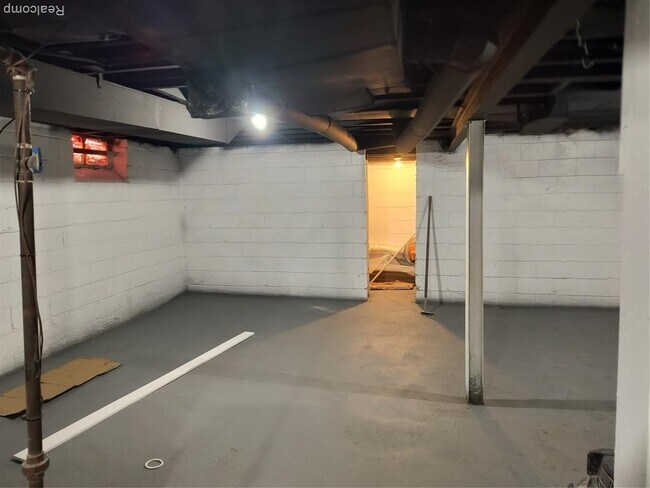 Building Photo - 19650 Buffalo St