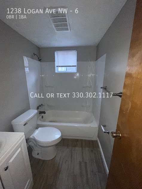 Building Photo - Studio Apartment Rent Ready