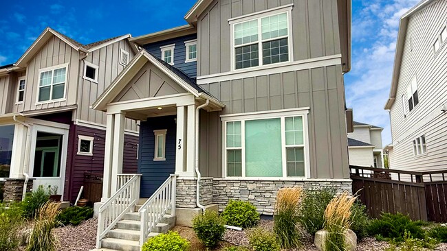 Primary Photo - Modern Single-Family Home in Desirable Gol...