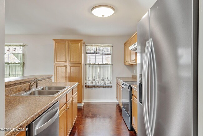 Building Photo - 1026 Carmen Dr