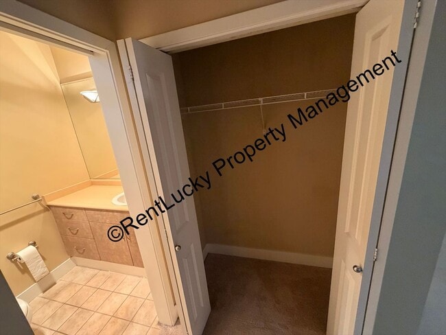 Building Photo - GREAT VIEWS! Lovely 2-Bedroom, 2 Bath Condo in Fantastic Fremont Area w/Garage Parking!!