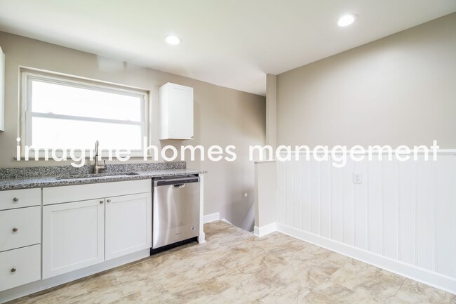 Building Photo - 3 Bedroom Ranch with Finished Basement in ...