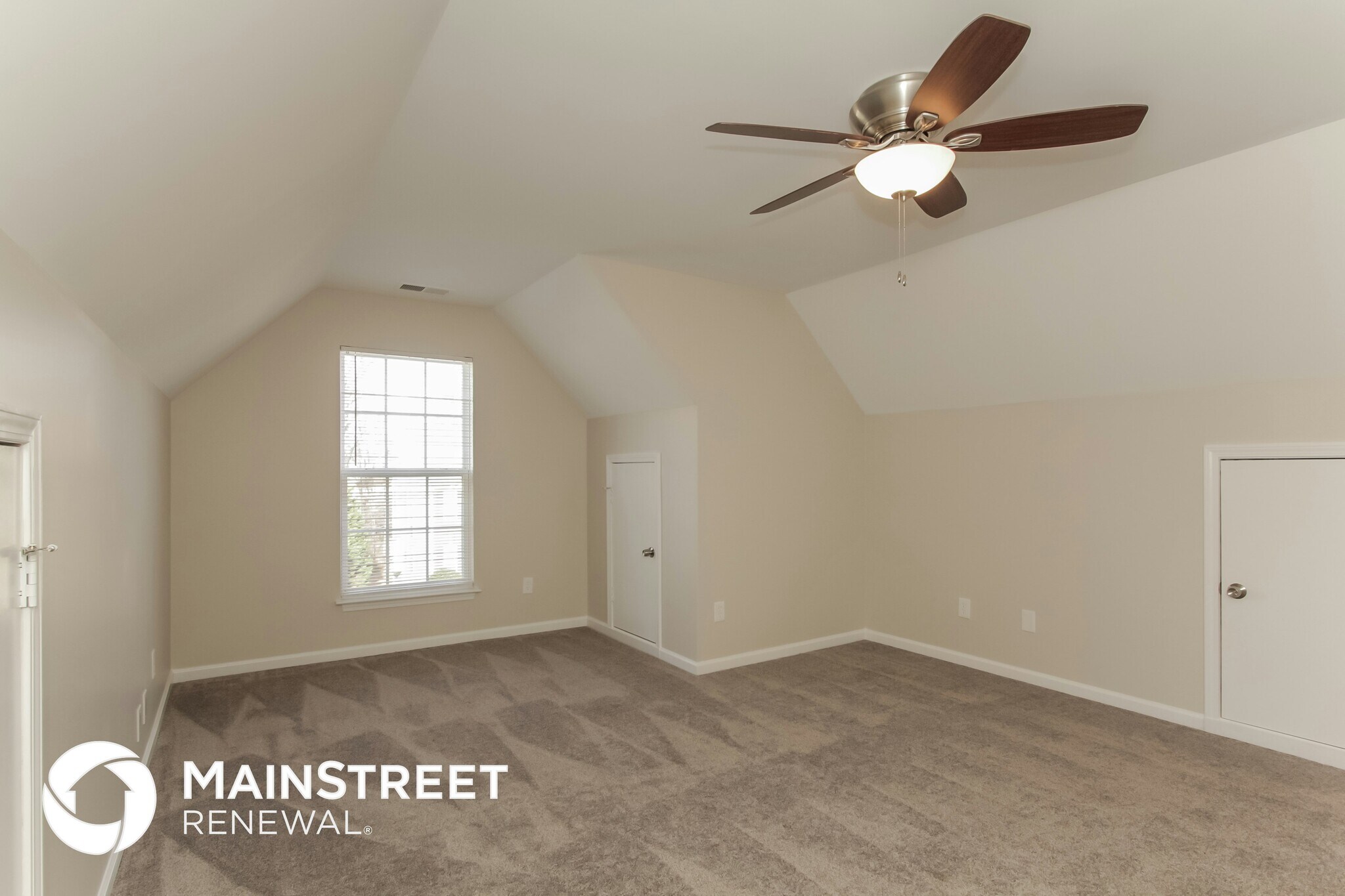 Building Photo - 10152 Spring Park Dr