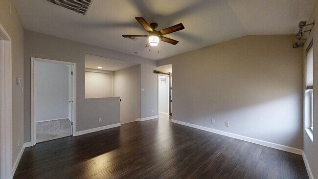 Building Photo - 2915 Thunder Gulch
