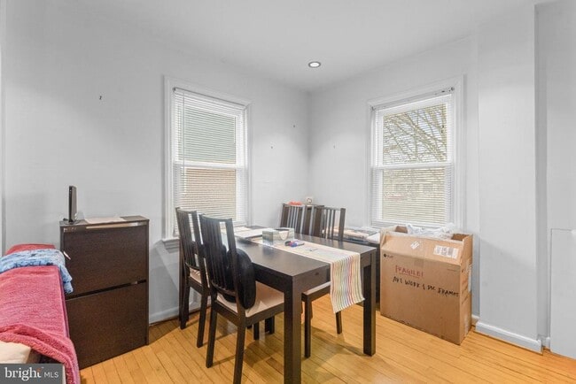 Building Photo - 5816 N Kings Hwy