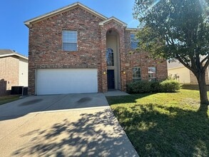 Building Photo - Spacious 4/2.5 Rental in Great ISD & LOTS ...