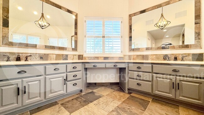 Building Photo - 10188 E Cortez Dr