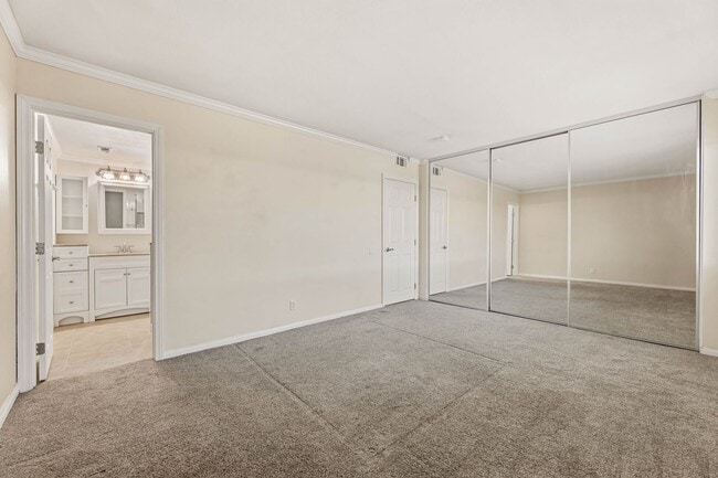 Building Photo - 16040 Leffingwell Rd