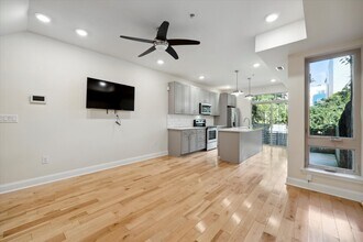 Building Photo - 1823 N Bouvier St