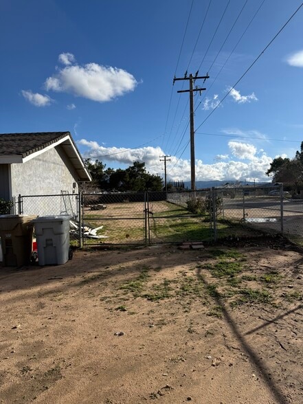 Building Photo - 17805 Bascom St