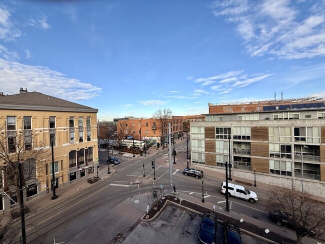 Building Photo - 509 Delaware St