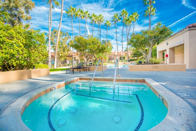 Building Photo - Corsica Villas: Upper 2 Bedroom 1 Bath Condo