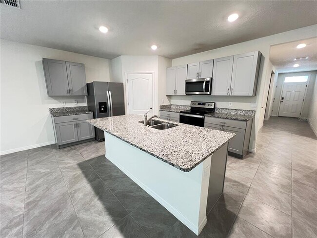 Building Photo - 536 Emily Gln St