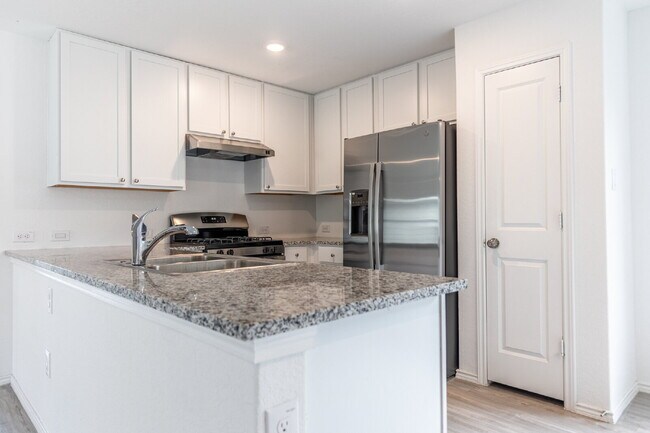 Building Photo - 331 Ambush Ridge
