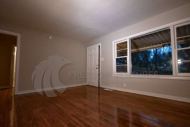 Building Photo - 4104 41st Ave N