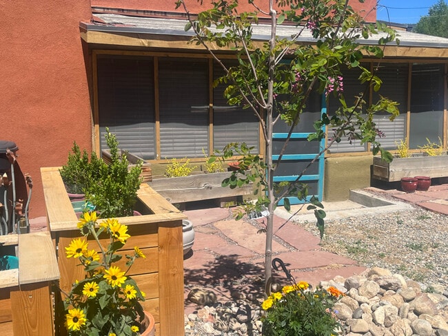 Building Photo - 34 St Francis Plaza