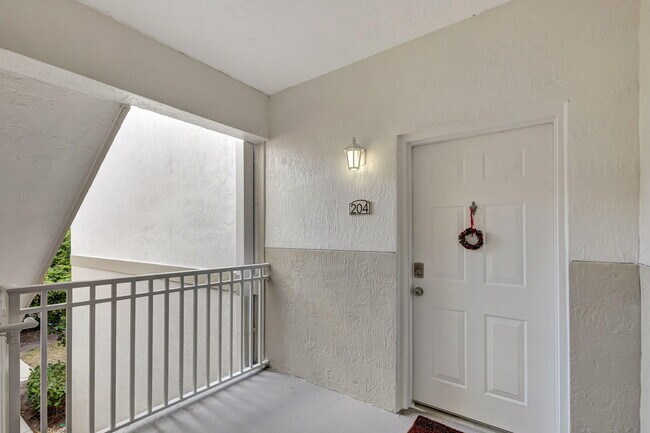 Building Photo - 11023 Legacy Ln