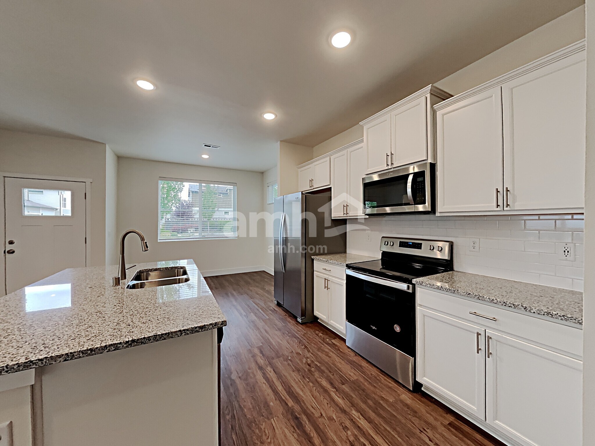 Building Photo - 23379 SE Dogwood St