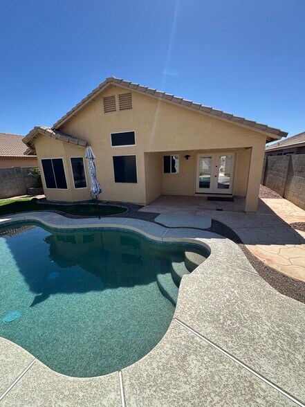 Building Photo - 21469 N 79th Dr