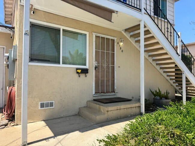 Building Photo - 6150-6152 Horton Drive