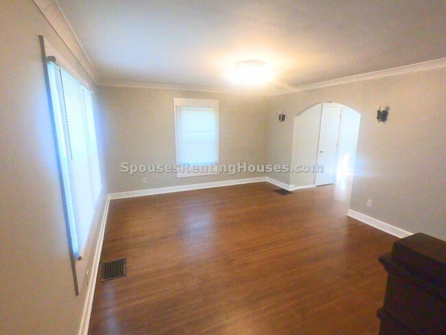 Building Photo - 377 S Emerson Ave