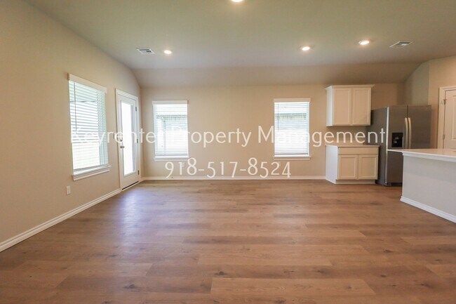 Building Photo - 15610 S 75th E Ave