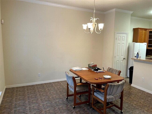 Building Photo - 12755 Mill Ridge Dr
